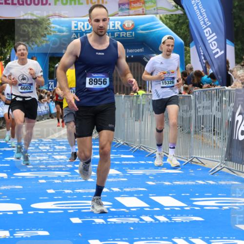 29.06.2025 - hella hamburg halbmarathon Strokosch-Dieckow http://msf.ph/oto/8337646 29.06.2025 10:33:25 Ziel 4602, 4679, 8956, 15326, 16881, 16931, 17056, 17489, 18731, 18854 meine-sportfotos.de