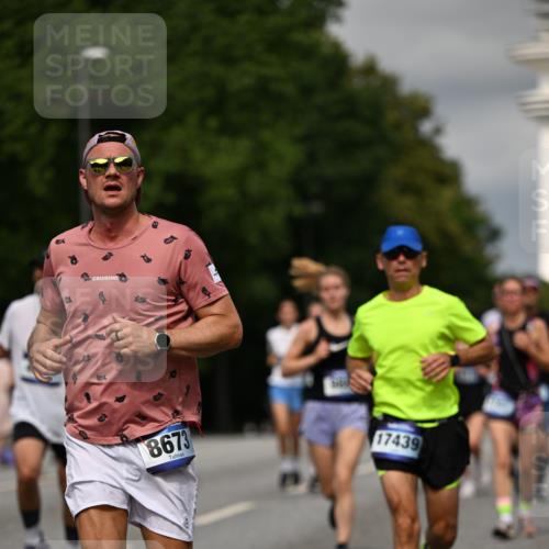 29.06.2025 - hella hamburg halbmarathon Dr. Thomas Lammeyer http://msf.ph/oto/8337668 29.06.2025 10:17:53 Kennedybrücke 1194, 1747, 1939, 2721, 2891, 4001, 4032, 4795, 4962, 5631, 5719, 6089, 7462, 7913, 8001, 8673, 9141, 9612, 9631, 9845, 9886, 10442, 10443, 11355 meine-sportfotos.de