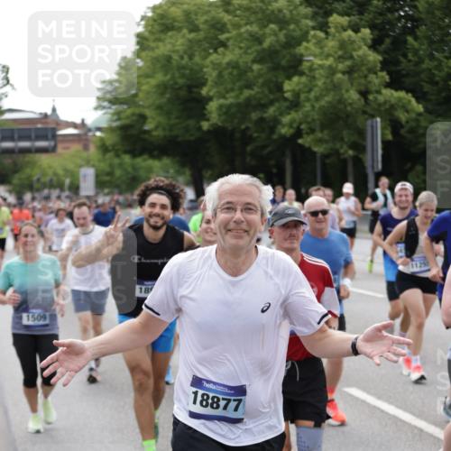 29.06.2025 - hella hamburg halbmarathon Jannik Wohlers http://msf.ph/oto/8337713 29.06.2025 10:41:17 Lombardsbrücke 1314, 1509, 1623, 1712, 2153, 3344, 4415, 4541, 4787, 5432, 6320, 6450, 6618, 7477, 7968, 8004, 8162, 8163, 8300, 8301, 8443, 8848, 8897, 9588, 10348, 11011, 11098, 11166, 11255, 11371, 11482, 11943, 12185, 12214, 12233, 12419, 13018, 13444, 13622, 13772, 13877, 14005, 14043, 14483, 14608, 14725, 14872, 14938, 15039, 15669, 15685, 15842, 15863, 16021, 16364, 16568, 17158, 17636, 17684, 18861, 18900, 18990, 19037, 19057, 19064 meine-sportfotos.de