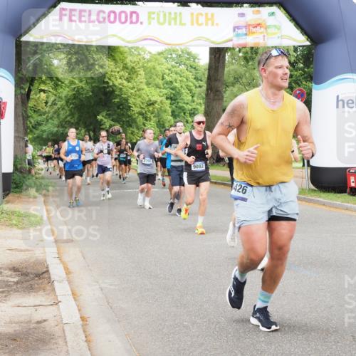 29.06.2025 - hella hamburg halbmarathon MichiJ http://msf.ph/oto/8337752 29.06.2025 10:39:23 Zwischen KM18-KM19 3426, 4635, 5116, 5607, 6776, 7409, 9082, 9876, 10811, 12580, 14865, 16929, 18801 meine-sportfotos.de