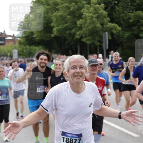 29.06.2025 - hella hamburg halbmarathon Jannik Wohlers http://msf.ph/oto/8337811 29.06.2025 10:41:17 Lombardsbrücke 1314, 1509, 1623, 1712, 2153, 3344, 4415, 4541, 4787, 5432, 6320, 6450, 6618, 7477, 7968, 8004, 8162, 8163, 8300, 8301, 8443, 8848, 8897, 9588, 10348, 11011, 11098, 11166, 11255, 11371, 11482, 11943, 12185, 12214, 12233, 12419, 13018, 13444, 13622, 13772, 13877, 14005, 14043, 14483, 14608, 14725, 14872, 14938, 15039, 15669, 15685, 15842, 15863, 16021, 16364, 16568, 17158, 17636, 17684, 18861, 18900, 18990, 19037, 19057, 19064 meine-sportfotos.de