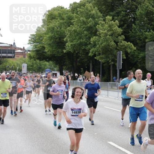 29.06.2025 - hella hamburg halbmarathon Jannik Wohlers http://msf.ph/oto/8337912 29.06.2025 10:41:22 Lombardsbrücke 1314, 1509, 1623, 1648, 1712, 2153, 3459, 3460, 4541, 4787, 5432, 6137, 6320, 6450, 6618, 7477, 7955, 7968, 8004, 8162, 8163, 8300, 8301, 8443, 8848, 8897, 9467, 9588, 11011, 11098, 11255, 11371, 11482, 11659, 11943, 12185, 12214, 12233, 12419, 12801, 12802, 13444, 13772, 14005, 14043, 14872, 14929, 14938, 15039, 15669, 15685, 15842, 15863, 16364, 16568, 17158, 17541, 17636, 18861, 18940, 18990, 19037, 19057, 19064 meine-sportfotos.de
