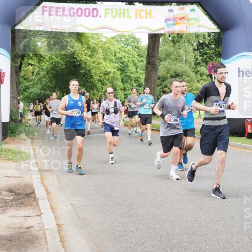 29.06.2025 - hella hamburg halbmarathon MichiJ http://msf.ph/oto/8337937 29.06.2025 10:39:26 Zwischen KM18-KM19 2396, 3426, 4558, 4635, 5116, 5607, 6776, 7409, 8720, 9082, 10529, 10811, 14865, 16929, 19208 meine-sportfotos.de