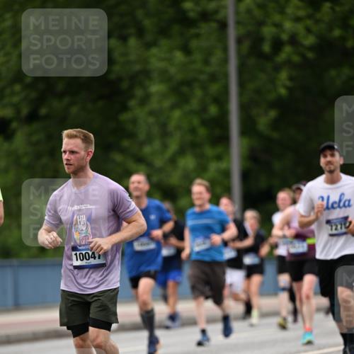 29.06.2025 - hella hamburg halbmarathon Dr. Thomas Lammeyer http://msf.ph/oto/8337958 29.06.2025 10:40:11 Kennedybrücke 1036, 1336, 1717, 2352, 2412, 2588, 2827, 3741, 3990, 4413, 4902, 5012, 5240, 5531, 6021, 6381, 6845, 6896, 7111, 7275, 7927, 8356, 8947, 10047, 10119, 10336, 10341, 10567, 11010, 11187, 11198, 11233 meine-sportfotos.de