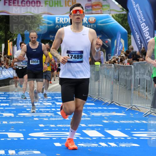 29.06.2025 - hella hamburg halbmarathon Strokosch-Dieckow http://msf.ph/oto/8338003 29.06.2025 10:33:23 Ziel 1959, 4602, 4679, 7723, 8956, 15326, 16881, 16931, 17056, 17489, 18731 meine-sportfotos.de