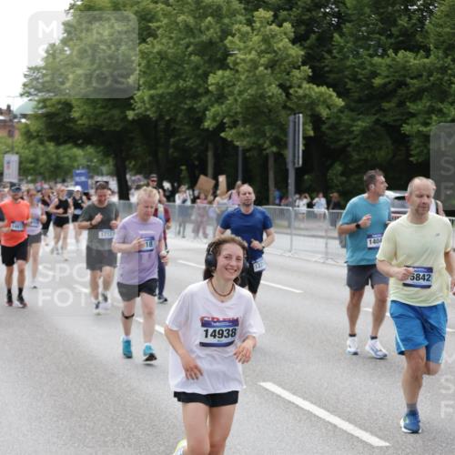 29.06.2025 - hella hamburg halbmarathon Jannik Wohlers http://msf.ph/oto/8338054 29.06.2025 10:41:23 Lombardsbrücke 1314, 1509, 1623, 1648, 1712, 3459, 3460, 4541, 4787, 5432, 6137, 6320, 6430, 6436, 6450, 6618, 6846, 7477, 7955, 7968, 8004, 8162, 8163, 8300, 8301, 8443, 8848, 8897, 9467, 9588, 11011, 11098, 11255, 11371, 11482, 11659, 11943, 12185, 12214, 12233, 12419, 12801, 12802, 13444, 13772, 14005, 14043, 14872, 14929, 14938, 15039, 15669, 15685, 15842, 15863, 16364, 16568, 17158, 17541, 17636, 18861, 18940, 18990, 19037, 19057, 19064 meine-sportfotos.de