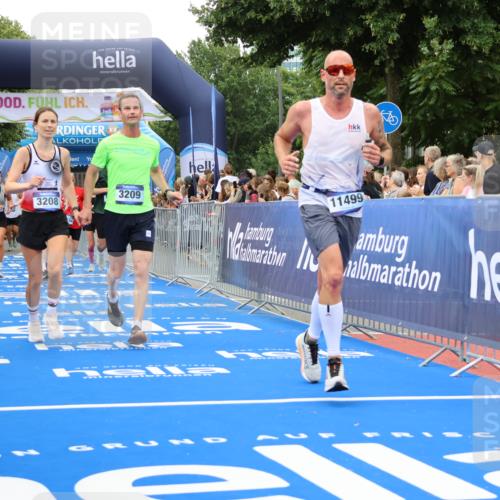 29.06.2025 - hella hamburg halbmarathon Strokosch-Dieckow http://msf.ph/oto/8338159 29.06.2025 10:54:04 Ziel 1151, 1410, 1815, 2432, 3096, 3208, 3209, 3898, 5638, 6294, 6356, 6374, 6443, 6581, 8390, 8394, 9032, 9791, 11499, 11789, 12213, 12379, 13397, 13794, 13869, 15524, 16780, 16871, 17348, 18308 meine-sportfotos.de
