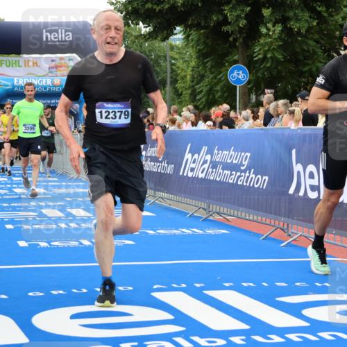 29.06.2025 - hella hamburg halbmarathon Strokosch-Dieckow http://msf.ph/oto/8338271 29.06.2025 10:54:03 Ziel 1151, 1410, 1815, 2432, 3096, 3208, 3209, 5638, 6294, 6356, 6374, 6481, 6581, 7918, 8390, 8394, 9032, 9791, 11499, 11789, 12379, 13032, 13397, 13794, 13869, 15524, 16871, 17348, 18308 meine-sportfotos.de