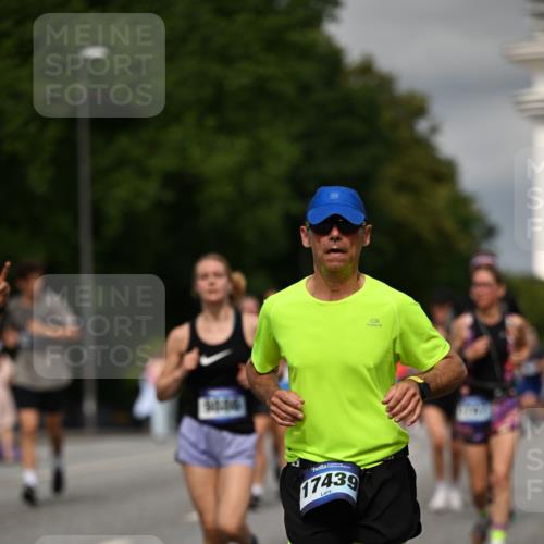 29.06.2025 - hella hamburg halbmarathon Dr. Thomas Lammeyer http://msf.ph/oto/8338290 29.06.2025 10:17:54 Kennedybrücke 1194, 1747, 1939, 2891, 4001, 4032, 4795, 4962, 5631, 5719, 6089, 7462, 7913, 8001, 8673, 9141, 9631, 9845, 9886, 10442, 10443, 11355 meine-sportfotos.de