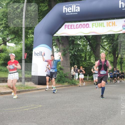 29.06.2025 - hella hamburg halbmarathon KatJ http://msf.ph/oto/8338293 29.06.2025 10:48:08 Zwischen KM18-KM19 1264, 6708, 7049, 8721 meine-sportfotos.de