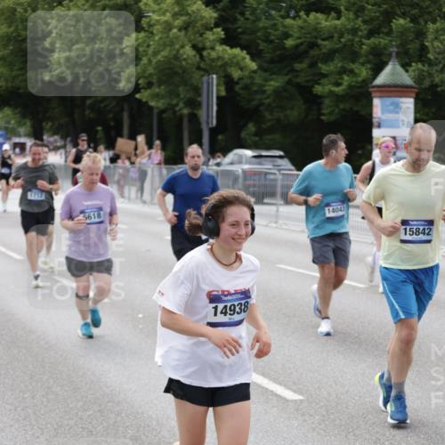 29.06.2025 - hella hamburg halbmarathon Jannik Wohlers http://msf.ph/oto/8338345 29.06.2025 10:41:24 Lombardsbrücke 1509, 1623, 1648, 1712, 3459, 3460, 4541, 4787, 5432, 6137, 6320, 6430, 6436, 6450, 6618, 6846, 7477, 7955, 7968, 8004, 8162, 8163, 8300, 8301, 8443, 8848, 8897, 9467, 9588, 10623, 11011, 11017, 11098, 11255, 11371, 11617, 11659, 11943, 12185, 12214, 12233, 12419, 12715, 12801, 12802, 13772, 14005, 14043, 14872, 14929, 14938, 15039, 15669, 15685, 15842, 15863, 16364, 16568, 17158, 17541, 17636, 18861, 18940, 18990, 19037, 19057, 19064 meine-sportfotos.de