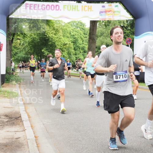29.06.2025 - hella hamburg halbmarathon MichiJ http://msf.ph/oto/8338391 29.06.2025 10:39:30 Zwischen KM18-KM19 2396, 3426, 4558, 4635, 4814, 4839, 5032, 5116, 5607, 6562, 7724, 8661, 8710, 8720, 9082, 10529, 10811, 14300, 15831, 18820, 19208 meine-sportfotos.de