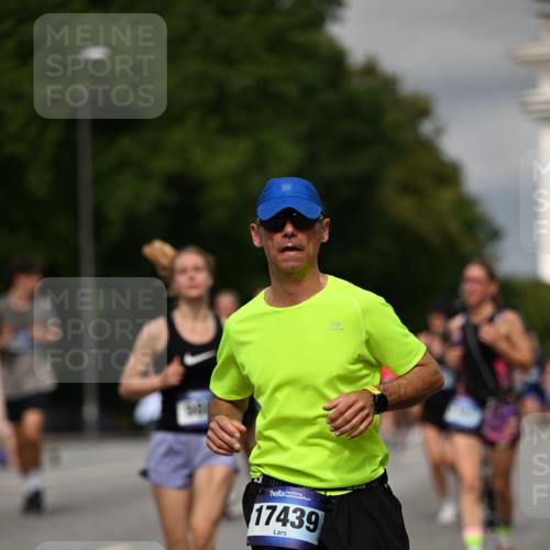 29.06.2025 - hella hamburg halbmarathon Dr. Thomas Lammeyer http://msf.ph/oto/8338393 29.06.2025 10:17:54 Kennedybrücke 1194, 1747, 1939, 2891, 4001, 4032, 4795, 4962, 5631, 5719, 6089, 7462, 7913, 8001, 8673, 9141, 9631, 9845, 9886, 10442, 10443, 11355 meine-sportfotos.de
