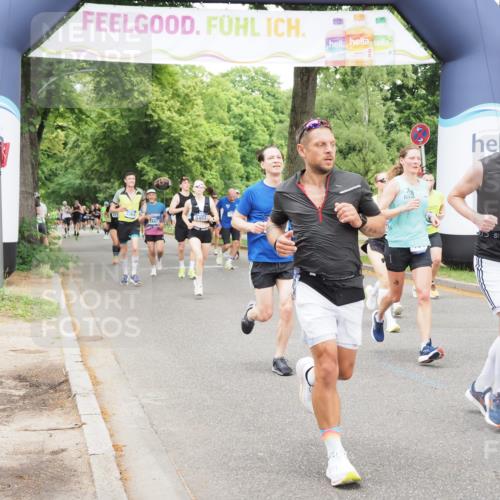 29.06.2025 - hella hamburg halbmarathon MichiJ http://msf.ph/oto/8338488 29.06.2025 10:39:31 Zwischen KM18-KM19 2364, 2396, 3426, 4558, 4814, 4839, 5032, 5116, 5482, 5607, 6562, 6657, 7724, 7732, 8661, 8710, 8720, 10529, 10811, 13792, 14300, 15831, 18249, 18820, 19208 meine-sportfotos.de