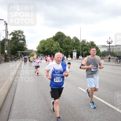 29.06.2025 - hella hamburg halbmarathon Jannik Wohlers http://msf.ph/oto/8338523 29.06.2025 10:55:03 Lombardsbrücke 1616, 1873, 1917, 3115, 3157, 3577, 4628, 5040, 5483, 5487, 7548, 7680, 8626, 9614, 9618, 9857, 9858, 10559, 10885, 11109, 12902, 13098, 13230, 14727, 15152, 15160, 16267, 16385, 16533, 16855, 17019, 17396, 18670, 18972 meine-sportfotos.de