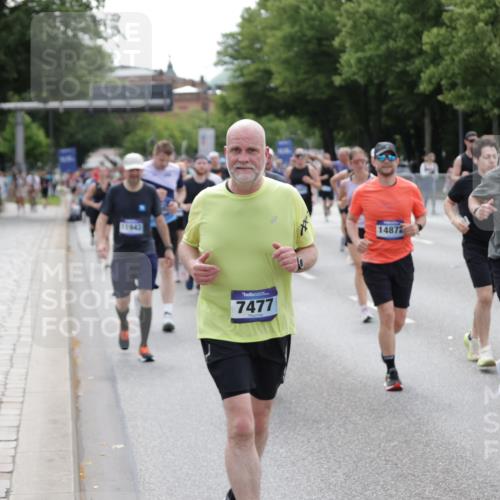 29.06.2025 - hella hamburg halbmarathon Jannik Wohlers http://msf.ph/oto/8338559 29.06.2025 10:41:26 Lombardsbrücke 1509, 1648, 1712, 3459, 3460, 4541, 4787, 5432, 6137, 6320, 6430, 6436, 6450, 6618, 6846, 7477, 7955, 7968, 8004, 8162, 8163, 8300, 8301, 8443, 8897, 8908, 9467, 9588, 10623, 11017, 11024, 11098, 11255, 11617, 11659, 11943, 12185, 12214, 12233, 12715, 12801, 12802, 13772, 14005, 14043, 14872, 14929, 14938, 15842, 15863, 16364, 16568, 17158, 17541, 18861, 18940, 18990, 19037, 19057, 19064 meine-sportfotos.de