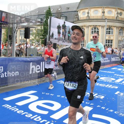 29.06.2025 - hella hamburg halbmarathon Michael Strokosch http://msf.ph/oto/8338636 29.06.2025 10:50:56 Ziel 1466, 3654, 3947, 4839, 5018, 7052, 7369, 8205, 8572, 10750, 11551, 13687, 15362, 15395, 15643, 18182 meine-sportfotos.de