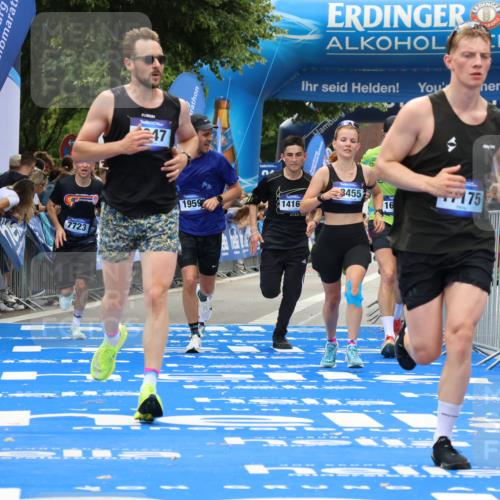 29.06.2025 - hella hamburg halbmarathon Strokosch-Dieckow http://msf.ph/oto/8338709 29.06.2025 10:33:12 Ziel 1910, 1959, 4679, 6473, 7723, 9047, 14167, 14276, 16881, 17175, 17802, 18455 meine-sportfotos.de