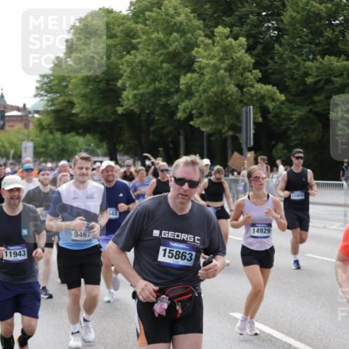 29.06.2025 - hella hamburg halbmarathon Jannik Wohlers http://msf.ph/oto/8338753 29.06.2025 10:41:28 Lombardsbrücke 1648, 1712, 3326, 3459, 3460, 3568, 4541, 4787, 5432, 6137, 6153, 6320, 6430, 6436, 6450, 6618, 6846, 7477, 7955, 7968, 8300, 8301, 8443, 8897, 8908, 9467, 9588, 10623, 11017, 11024, 11098, 11207, 11255, 11617, 11659, 11943, 12185, 12214, 12233, 12715, 12801, 12802, 13772, 14005, 14043, 14486, 14872, 14929, 14938, 15842, 15863, 16364, 17423, 17541, 18137, 18940, 19037, 19057 meine-sportfotos.de