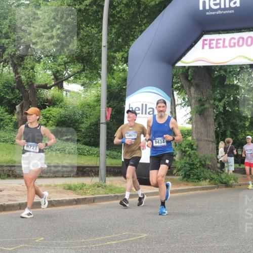 29.06.2025 - hella hamburg halbmarathon KatJ http://msf.ph/oto/8338797 29.06.2025 10:48:12 Zwischen KM18-KM19 1264, 8590, 8721 meine-sportfotos.de