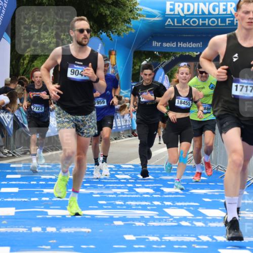 29.06.2025 - hella hamburg halbmarathon Strokosch-Dieckow http://msf.ph/oto/8338869 29.06.2025 10:33:12 Ziel 1910, 1959, 4679, 6473, 7723, 9047, 14167, 14276, 16881, 17175, 17802, 18455 meine-sportfotos.de