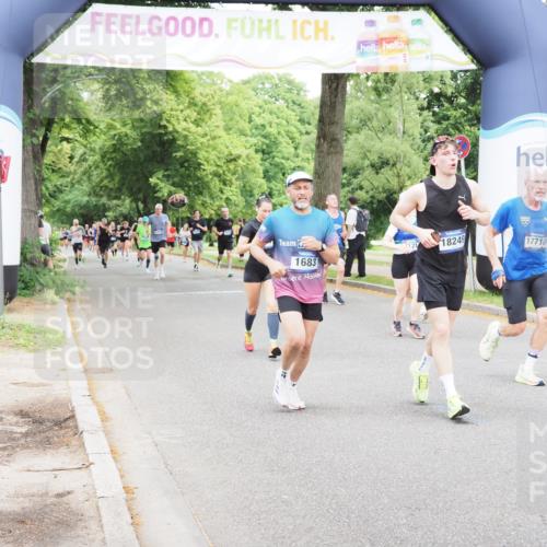 29.06.2025 - hella hamburg halbmarathon MichiJ http://msf.ph/oto/8338874 29.06.2025 10:39:35 Zwischen KM18-KM19 1683, 2364, 4121, 4814, 4839, 5032, 5482, 6562, 6657, 7178, 7724, 7732, 8172, 8661, 8710, 12413, 13792, 14300, 15831, 17710, 18249, 18820 meine-sportfotos.de
