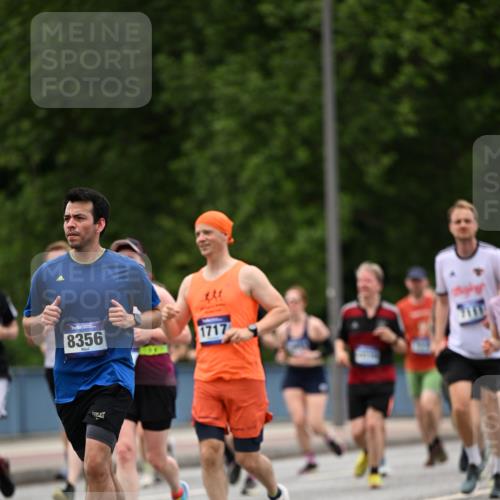 29.06.2025 - hella hamburg halbmarathon Dr. Thomas Lammeyer http://msf.ph/oto/8338890 29.06.2025 10:40:14 Kennedybrücke 1036, 1102, 1183, 1284, 1336, 1717, 2352, 2588, 2827, 3243, 3741, 3990, 4413, 4902, 5012, 5240, 5531, 6021, 6381, 6845, 6896, 7111, 7275, 7927, 8356, 8947, 10047, 10119, 10336, 10341, 10567, 11010, 11187, 11198, 11233 meine-sportfotos.de