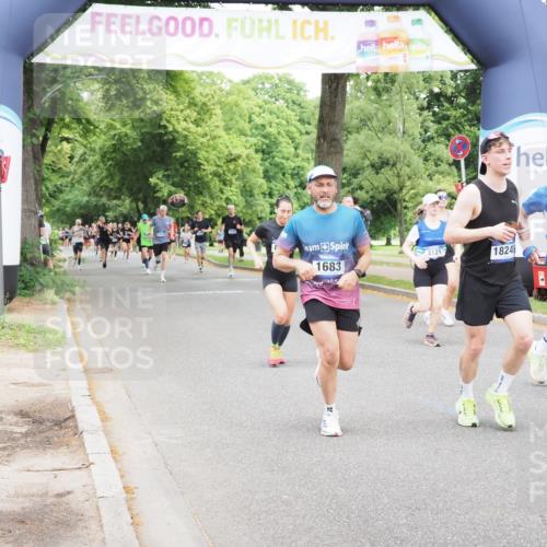 29.06.2025 - hella hamburg halbmarathon MichiJ http://msf.ph/oto/8338946 29.06.2025 10:39:35 Zwischen KM18-KM19 1683, 2364, 4121, 4814, 4839, 5032, 5482, 6562, 6657, 7178, 7724, 7732, 8172, 8661, 8710, 12413, 13792, 14300, 15831, 17710, 18249, 18820 meine-sportfotos.de