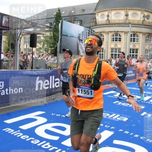 29.06.2025 - hella hamburg halbmarathon Michael Strokosch http://msf.ph/oto/8339012 29.06.2025 10:51:01 Ziel 1466, 1630, 2207, 3654, 7369, 8117, 8205, 8572, 10215, 11551, 12778, 13008, 13687, 14125, 15362, 15395, 15643, 16285, 17221, 18350 meine-sportfotos.de