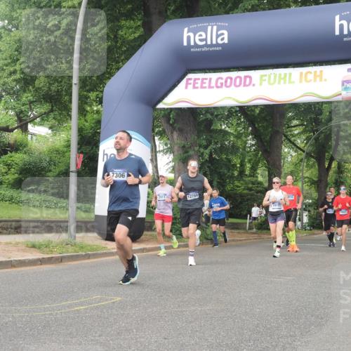 29.06.2025 - hella hamburg halbmarathon KatJ http://msf.ph/oto/8339070 29.06.2025 10:48:15 Zwischen KM18-KM19 2911, 5870, 7306, 8590, 8721 meine-sportfotos.de