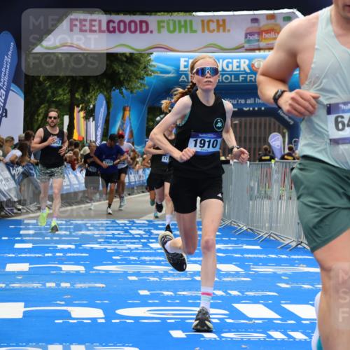 29.06.2025 - hella hamburg halbmarathon Strokosch-Dieckow http://msf.ph/oto/8339123 29.06.2025 10:33:09 Ziel 1910, 6473, 7723, 9047, 14167, 14276, 17175, 17802, 18455 meine-sportfotos.de