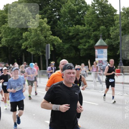 29.06.2025 - hella hamburg halbmarathon Jannik Wohlers http://msf.ph/oto/8339217 29.06.2025 10:41:35 Lombardsbrücke 1039, 1648, 1712, 1752, 2145, 2523, 2974, 3276, 3326, 3459, 3460, 3568, 4329, 4735, 4736, 5432, 5671, 6136, 6137, 6153, 6320, 6430, 6436, 6618, 6837, 6846, 7477, 7955, 8443, 8908, 9008, 9223, 9467, 10027, 10623, 11017, 11024, 11207, 11617, 11659, 11840, 11841, 12162, 12214, 12682, 12715, 12725, 12801, 12802, 13715, 13772, 14043, 14129, 14158, 14381, 14486, 14530, 14872, 14929, 15311, 15863, 16743, 17423, 17541, 18137, 18940 meine-sportfotos.de