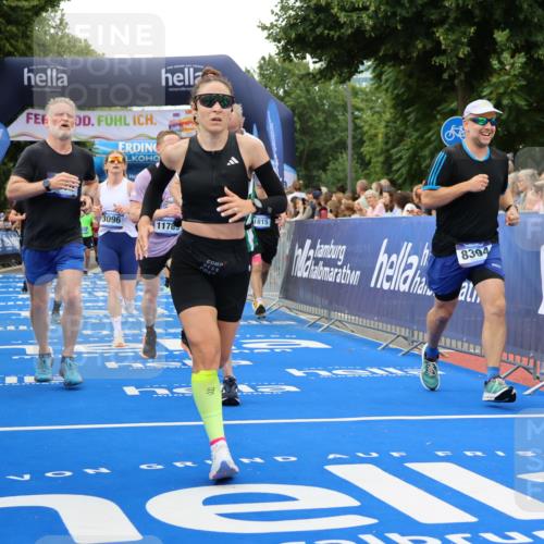 29.06.2025 - hella hamburg halbmarathon Strokosch-Dieckow http://msf.ph/oto/8339239 29.06.2025 10:53:58 Ziel 1151, 1410, 1706, 1815, 1870, 2432, 3096, 3208, 3209, 6356, 6374, 6481, 7395, 7918, 7973, 8394, 9032, 11499, 11789, 12379, 12413, 13032, 13869, 14175, 16477, 16538, 17348, 18308, 18418, 18831, 18879, 18915, 19177 meine-sportfotos.de