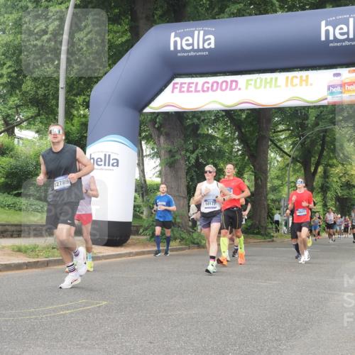 29.06.2025 - hella hamburg halbmarathon KatJ http://msf.ph/oto/8339251 29.06.2025 10:48:16 Zwischen KM18-KM19 2911, 5613, 5870, 7306, 8177, 8590, 8721 meine-sportfotos.de