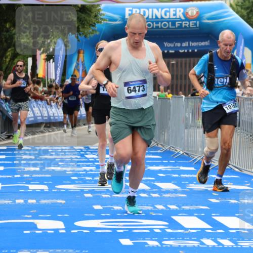 29.06.2025 - hella hamburg halbmarathon Strokosch-Dieckow http://msf.ph/oto/8339411 29.06.2025 10:33:08 Ziel 1910, 6473, 9047, 14167, 14276, 17175, 17802, 18455 meine-sportfotos.de