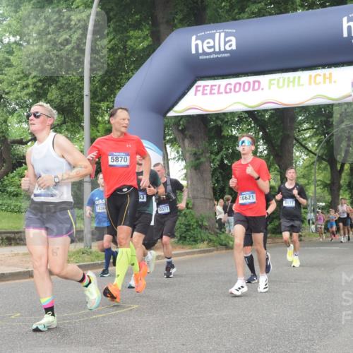 29.06.2025 - hella hamburg halbmarathon KatJ http://msf.ph/oto/8339474 29.06.2025 10:48:18 Zwischen KM18-KM19 2911, 5613, 5870, 7306, 8177, 8590 meine-sportfotos.de