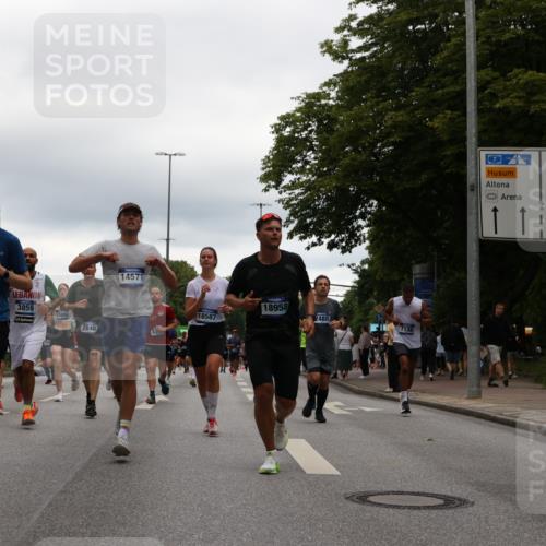 29.06.2025 - hella hamburg halbmarathon Yannick Fuchs http://msf.ph/oto/8339562 29.06.2025 10:52:05 20KM 1595, 1611, 2025, 2488, 2656, 2840, 2907, 3093, 3251, 3859, 4319, 4426, 4467, 4502, 4632, 4708, 4833, 5277, 5341, 5926, 6104, 6138, 6147, 6592, 6595, 7082, 7138, 7189, 8322, 8585, 9230, 9316, 9485, 10788, 11394, 11645, 12378, 12585, 12879, 13465, 13816, 13880, 14266, 14571, 15217, 15434, 15527, 16531, 17405, 17415, 17827, 18068, 18180, 18492, 18501, 18587, 18762, 18891 meine-sportfotos.de