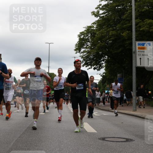 29.06.2025 - hella hamburg halbmarathon Yannick Fuchs http://msf.ph/oto/8339584 29.06.2025 10:52:05 20KM 1595, 1611, 2025, 2488, 2656, 2840, 2907, 3093, 3251, 3859, 4319, 4426, 4467, 4502, 4632, 4708, 4833, 5277, 5341, 5926, 6104, 6138, 6147, 6592, 6595, 7082, 7138, 7189, 8322, 8585, 9230, 9316, 9485, 10788, 11394, 11645, 12378, 12585, 12879, 13465, 13816, 13880, 14266, 14571, 15217, 15434, 15527, 16531, 17405, 17415, 17827, 18068, 18180, 18492, 18501, 18587, 18762, 18891 meine-sportfotos.de