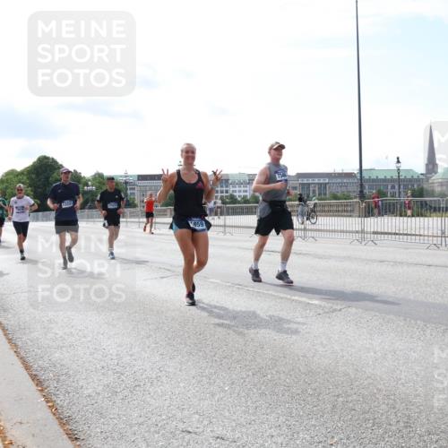 29.06.2025 - hella hamburg halbmarathon Lena Gebhardt http://msf.ph/oto/8339635 29.06.2025 10:13:25 Lombardsbrücke 1747, 13331, 17474, 1859, 7346, 1007, 1747, 1859, 2055, 2721, 2904, 2942, 2961, 3218, 3360, 3728, 3729, 4187, 4795, 4950, 5232, 5546, 6026, 6489, 6717, 6724, 7346, 7446, 7447, 7460, 7873, 7913, 8279, 8398, 8405, 8913, 9128, 9141, 9527, 9612, 10402, 12492, 12928, 12929, 13331, 13928, 14404, 15663, 15922, 16030, 16255, 16437, 16491, 17472, 17474, 17699, 17988, 18048, 18222, 18231, 18320, 18732 meine-sportfotos.de