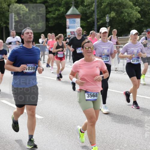 29.06.2025 - hella hamburg halbmarathon Jannik Wohlers http://msf.ph/oto/8339821 29.06.2025 10:41:40 Lombardsbrücke 1039, 1648, 1752, 2145, 2523, 2974, 3276, 3326, 3459, 3460, 3568, 4329, 4735, 4736, 4885, 5671, 6136, 6137, 6153, 6430, 6436, 6837, 6846, 6917, 7357, 8014, 8908, 9008, 9223, 9467, 10027, 10623, 10734, 11017, 11024, 11207, 11617, 11659, 11840, 11841, 12162, 12682, 12715, 12725, 12801, 12802, 13205, 13715, 14129, 14158, 14381, 14486, 14530, 15311, 16743, 17423, 17541, 18137, 18940 meine-sportfotos.de