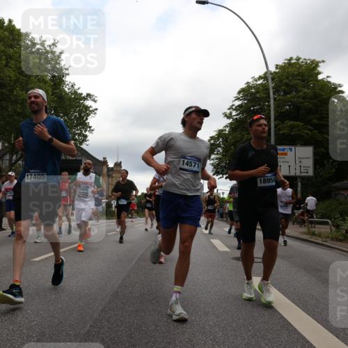 29.06.2025 - hella hamburg halbmarathon Yannick Fuchs http://msf.ph/oto/8339909 29.06.2025 10:52:06 20KM 1595, 1611, 1833, 2488, 2656, 2840, 2907, 3251, 3859, 4319, 4426, 4467, 4502, 4632, 4708, 4833, 5277, 5341, 5926, 6104, 6138, 6147, 6592, 6595, 7082, 7138, 7189, 8322, 8585, 9230, 9316, 9485, 10788, 11394, 11645, 12378, 12585, 12879, 13816, 13880, 14266, 14571, 15217, 15434, 15527, 16531, 17405, 17415, 17827, 18068, 18180, 18492, 18501, 18587, 18762, 18891 meine-sportfotos.de