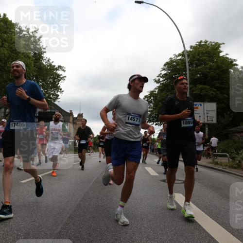 29.06.2025 - hella hamburg halbmarathon Yannick Fuchs http://msf.ph/oto/8339957 29.06.2025 10:52:06 20KM 1595, 1611, 1833, 2488, 2656, 2840, 2907, 3251, 3859, 4319, 4426, 4467, 4502, 4632, 4708, 4833, 5277, 5341, 5926, 6104, 6138, 6147, 6592, 6595, 7082, 7138, 7189, 8322, 8585, 9230, 9316, 9485, 10788, 11394, 11645, 12378, 12585, 12879, 13816, 13880, 14266, 14571, 15217, 15434, 15527, 16531, 17405, 17415, 17827, 18068, 18180, 18492, 18501, 18587, 18762, 18891 meine-sportfotos.de