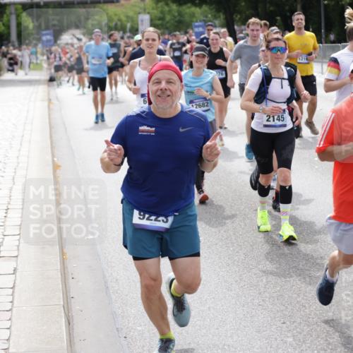 29.06.2025 - hella hamburg halbmarathon Jannik Wohlers http://msf.ph/oto/8339959 29.06.2025 10:41:42 Lombardsbrücke 1039, 1752, 2145, 2523, 2974, 3276, 3326, 3459, 3460, 3568, 4329, 4735, 4736, 4885, 5419, 5671, 6136, 6137, 6153, 6430, 6436, 6837, 6846, 6917, 7357, 8014, 8908, 9008, 9223, 9370, 10027, 10623, 10734, 11017, 11024, 11074, 11075, 11207, 11464, 11468, 11617, 11659, 11840, 11841, 12162, 12682, 12715, 12725, 12801, 12802, 13205, 13715, 14129, 14158, 14381, 14486, 14530, 15155, 15311, 16743, 17423, 17541, 18137 meine-sportfotos.de