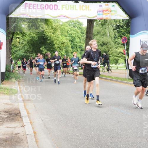 29.06.2025 - hella hamburg halbmarathon MichiJ http://msf.ph/oto/8339979 29.06.2025 10:39:51 Zwischen KM18-KM19 1257, 1657, 2595, 2814, 5020, 5093, 6198, 7383, 7475, 13301, 14198, 14286, 15427 meine-sportfotos.de
