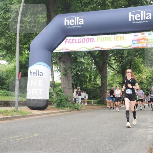 29.06.2025 - hella hamburg halbmarathon KatJ http://msf.ph/oto/8340164 29.06.2025 10:48:20 Zwischen KM18-KM19 2911, 5613, 5870, 7306, 8177 meine-sportfotos.de