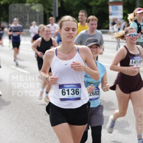 29.06.2025 - hella hamburg halbmarathon Jannik Wohlers http://msf.ph/oto/8340165 29.06.2025 10:41:44 Lombardsbrücke 1039, 1624, 1752, 2145, 2523, 2974, 3276, 3326, 3568, 4329, 4735, 4736, 4885, 5419, 5671, 6136, 6153, 6430, 6436, 6837, 6846, 6917, 7357, 8014, 8712, 8908, 9008, 9223, 9370, 10027, 10623, 10734, 11017, 11024, 11074, 11075, 11207, 11464, 11468, 11617, 11840, 11841, 12162, 12403, 12682, 12715, 12725, 12903, 12904, 13205, 13456, 13715, 14108, 14129, 14158, 14381, 14486, 14530, 15155, 15311, 16743, 17423, 18137 meine-sportfotos.de