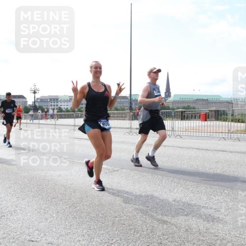 29.06.2025 - hella hamburg halbmarathon Lena Gebhardt http://msf.ph/oto/8340196 29.06.2025 10:13:26 Lombardsbrücke 19035, 13331, 17474, 859, 7346, 1007, 1747, 1859, 2055, 2721, 2904, 2961, 2987, 3218, 3360, 3728, 3729, 4187, 4795, 4950, 5232, 5546, 6026, 6489, 6717, 6724, 7346, 7446, 7447, 7460, 7873, 7913, 8279, 8398, 8405, 8913, 9128, 9141, 9527, 9612, 10977, 12313, 12492, 12797, 12928, 12929, 13331, 13928, 14404, 15663, 15922, 16030, 16255, 16437, 16491, 17472, 17474, 17699, 17988, 18048, 18222, 18231, 18320, 18732 meine-sportfotos.de