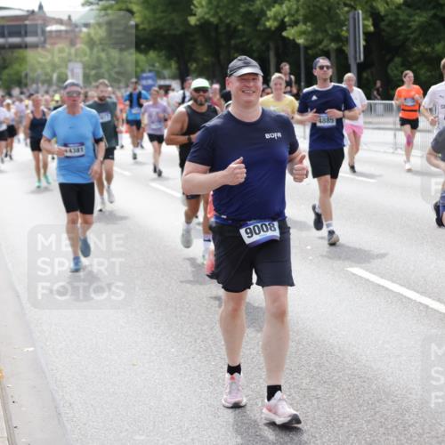 29.06.2025 - hella hamburg halbmarathon Jannik Wohlers http://msf.ph/oto/8340273 29.06.2025 10:41:45 Lombardsbrücke 1039, 1624, 1752, 2145, 2523, 2974, 3276, 3326, 3568, 4329, 4353, 4735, 4736, 4885, 5419, 5671, 6136, 6153, 6837, 6917, 7357, 8014, 8459, 8712, 8908, 9008, 9223, 9370, 10027, 10623, 10734, 10842, 11017, 11024, 11074, 11075, 11207, 11464, 11468, 11617, 11840, 11841, 12162, 12403, 12682, 12715, 12725, 12903, 12904, 13205, 13456, 13715, 13952, 13953, 14108, 14129, 14158, 14381, 14486, 14530, 14585, 15155, 15311, 16743, 17423, 18137 meine-sportfotos.de