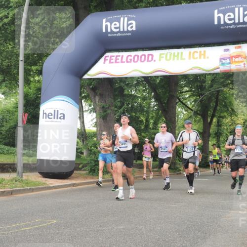 29.06.2025 - hella hamburg halbmarathon KatJ http://msf.ph/oto/8340370 29.06.2025 10:48:23 Zwischen KM18-KM19 1128, 2591, 5613, 5870, 8177 meine-sportfotos.de