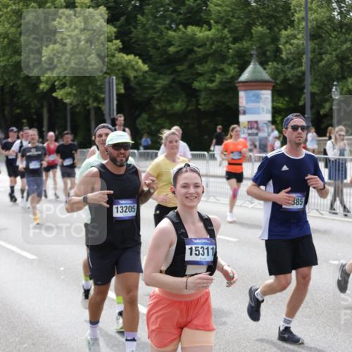 29.06.2025 - hella hamburg halbmarathon Jannik Wohlers http://msf.ph/oto/8340469 29.06.2025 10:41:47 Lombardsbrücke 1039, 1624, 1752, 2145, 2523, 2974, 3276, 3326, 3568, 4329, 4353, 4735, 4736, 4885, 5419, 5671, 6136, 6153, 6828, 6837, 6917, 7357, 8014, 8459, 8712, 9008, 9223, 9370, 10027, 10734, 10842, 11074, 11075, 11207, 11464, 11468, 11840, 11841, 12162, 12403, 12682, 12725, 12854, 12903, 12904, 13205, 13456, 13715, 13952, 13953, 14108, 14129, 14158, 14328, 14381, 14486, 14530, 14585, 15155, 15311, 16743, 17423, 18137 meine-sportfotos.de